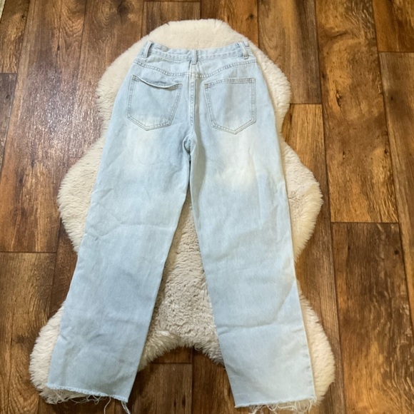 Petal & Pup Light Wash Asymmetrical Button Fly Denim Jeans Women's 0 Raw Hem - Picture 8 of 10